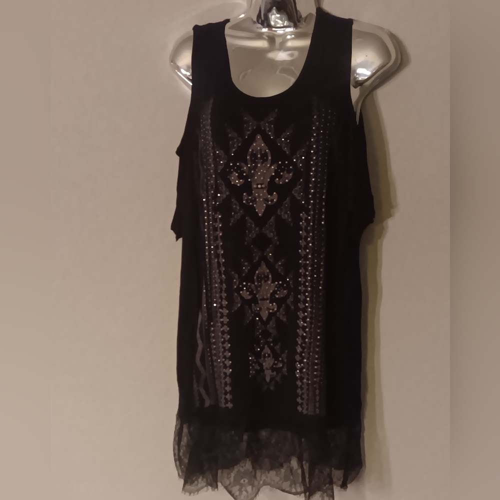 New! Vocal Black Graphic Embellished Cold Shoulder Top with Lace Detail - Picture 3 of 10